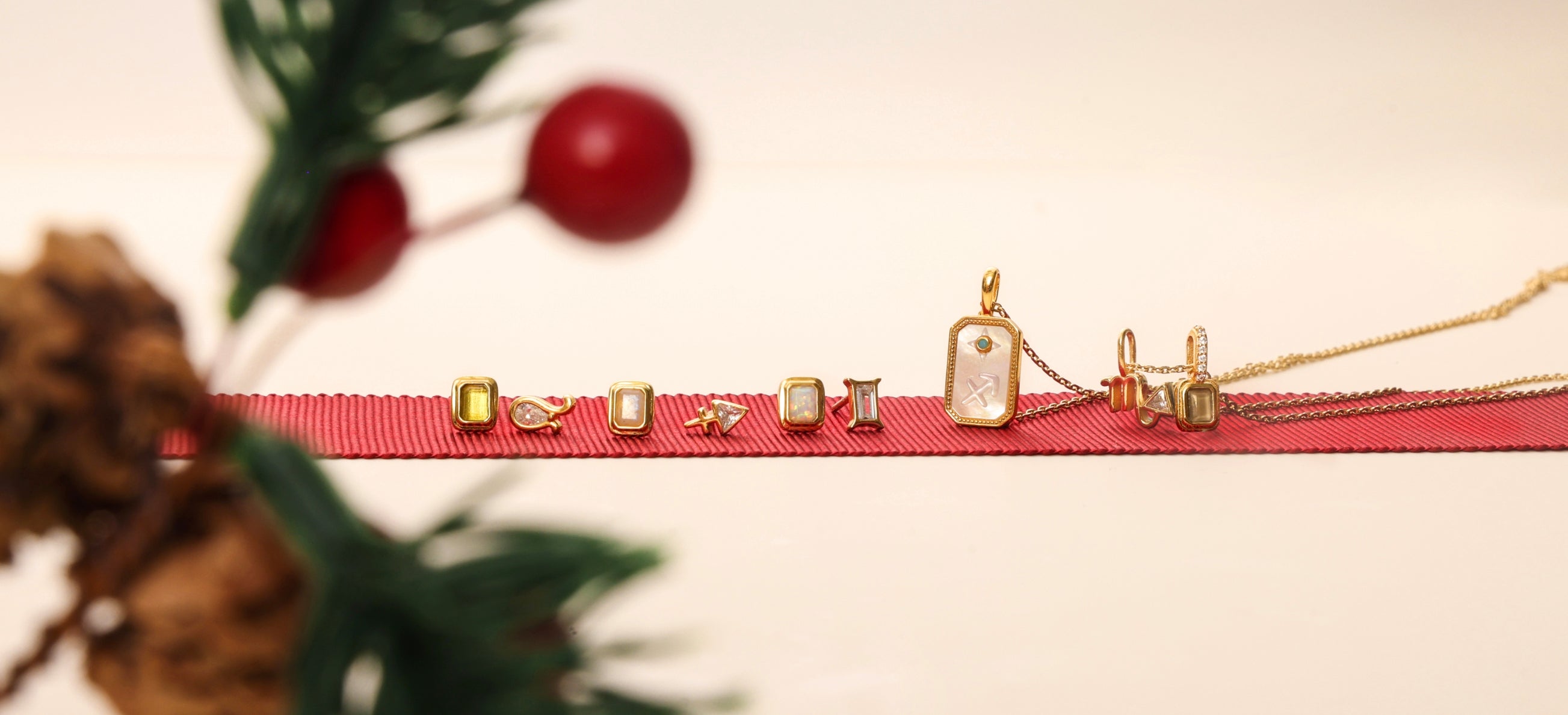 CHRSITMAS GIFT GUIDE